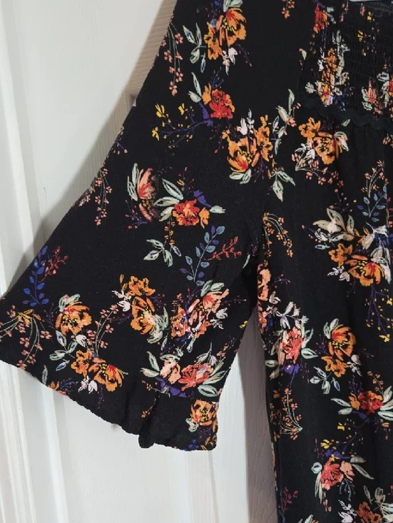 Democracy Black Floral Off-Shoulder Top Size Medium - Picture 3 of 5